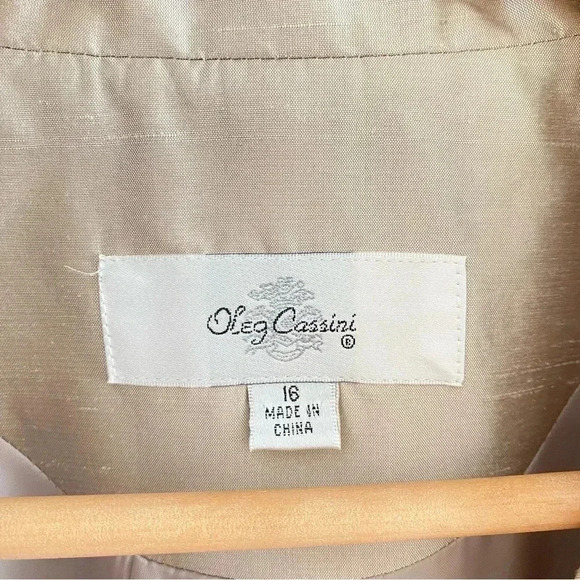 Oleg Cassini 3 Piece Suit Set 100% Silk Blazer Skirt Top Tan - Picture 3 of 14